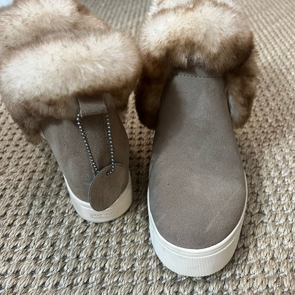 J/Slides SEAN Taupe Waterproof Suede - Picture 3 of 9
